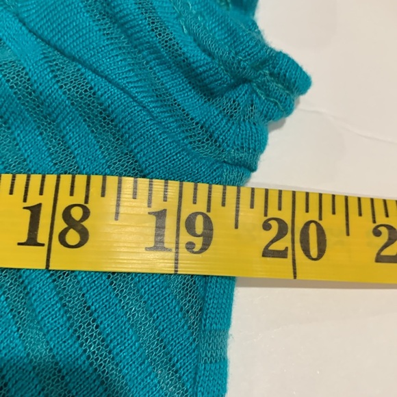 B. Design top - Picture 7 of 12